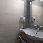 Dinamo Evoo * 地拉那