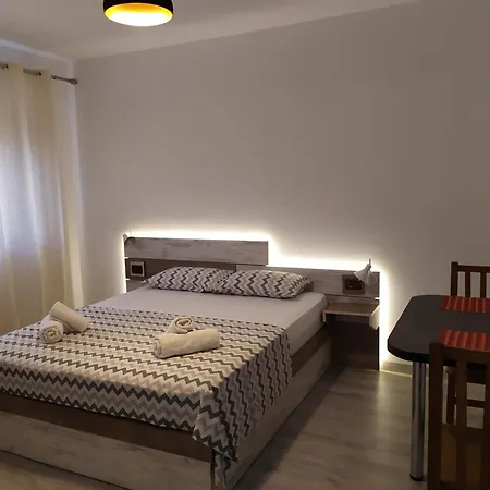 Apartment Dinamo Evoo