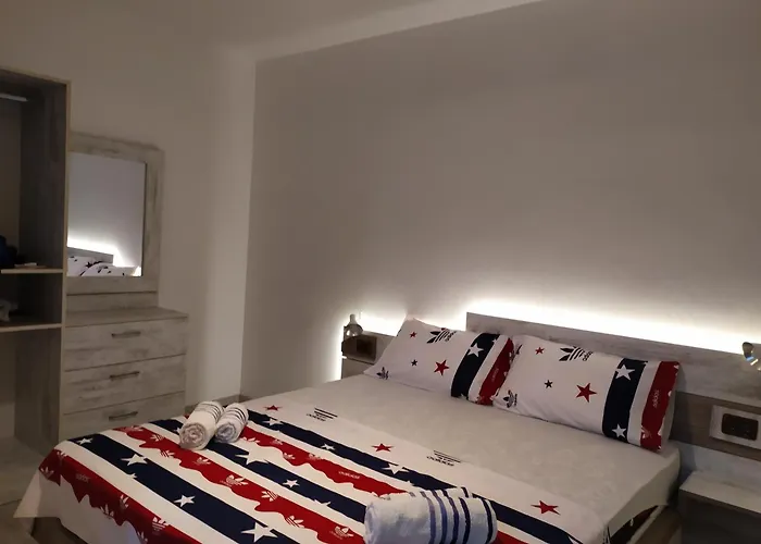 Dinamo Evoo Appartement *